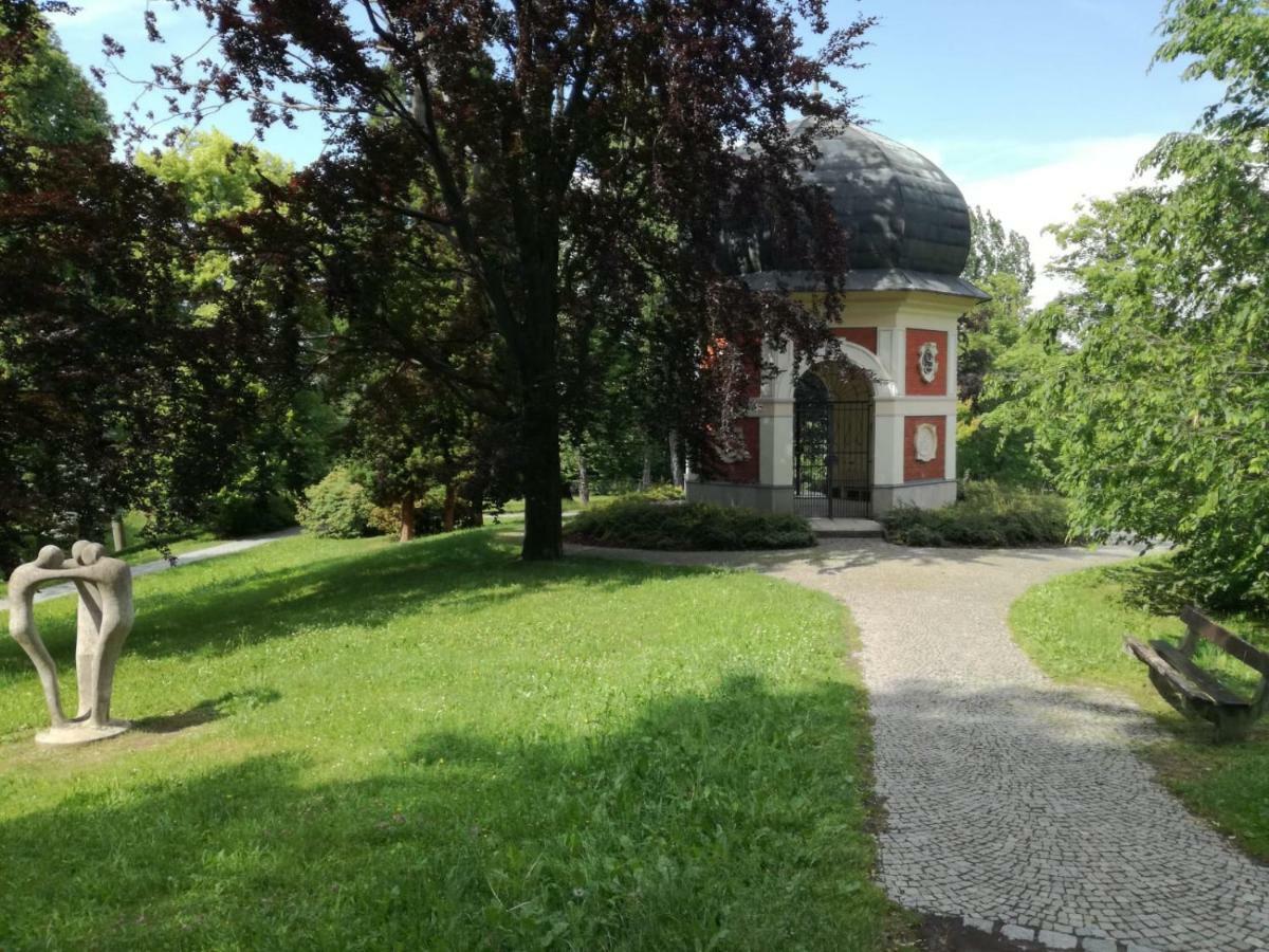 Apartman U Horynu - Sadova Ческа-Тршебова Экстерьер фото